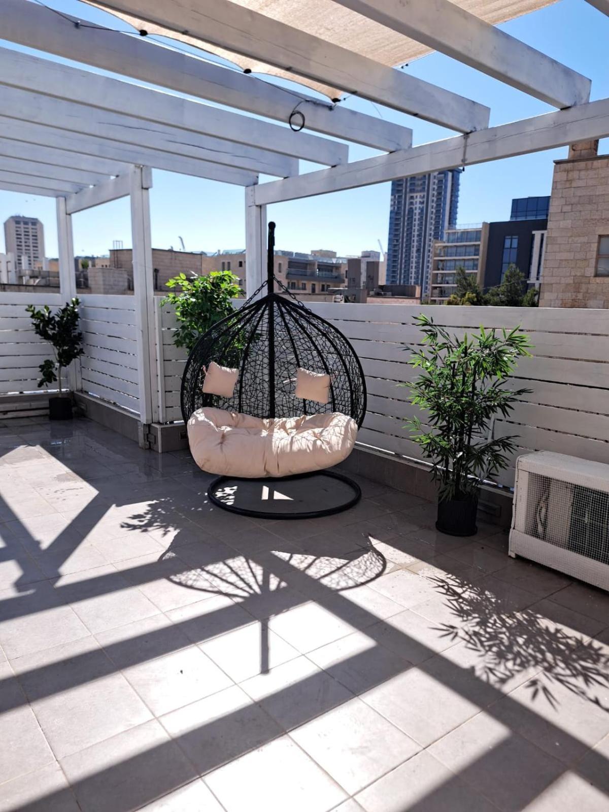 Authentic One Bedroom Apartment In City Center القدس المظهر الخارجي الصورة
