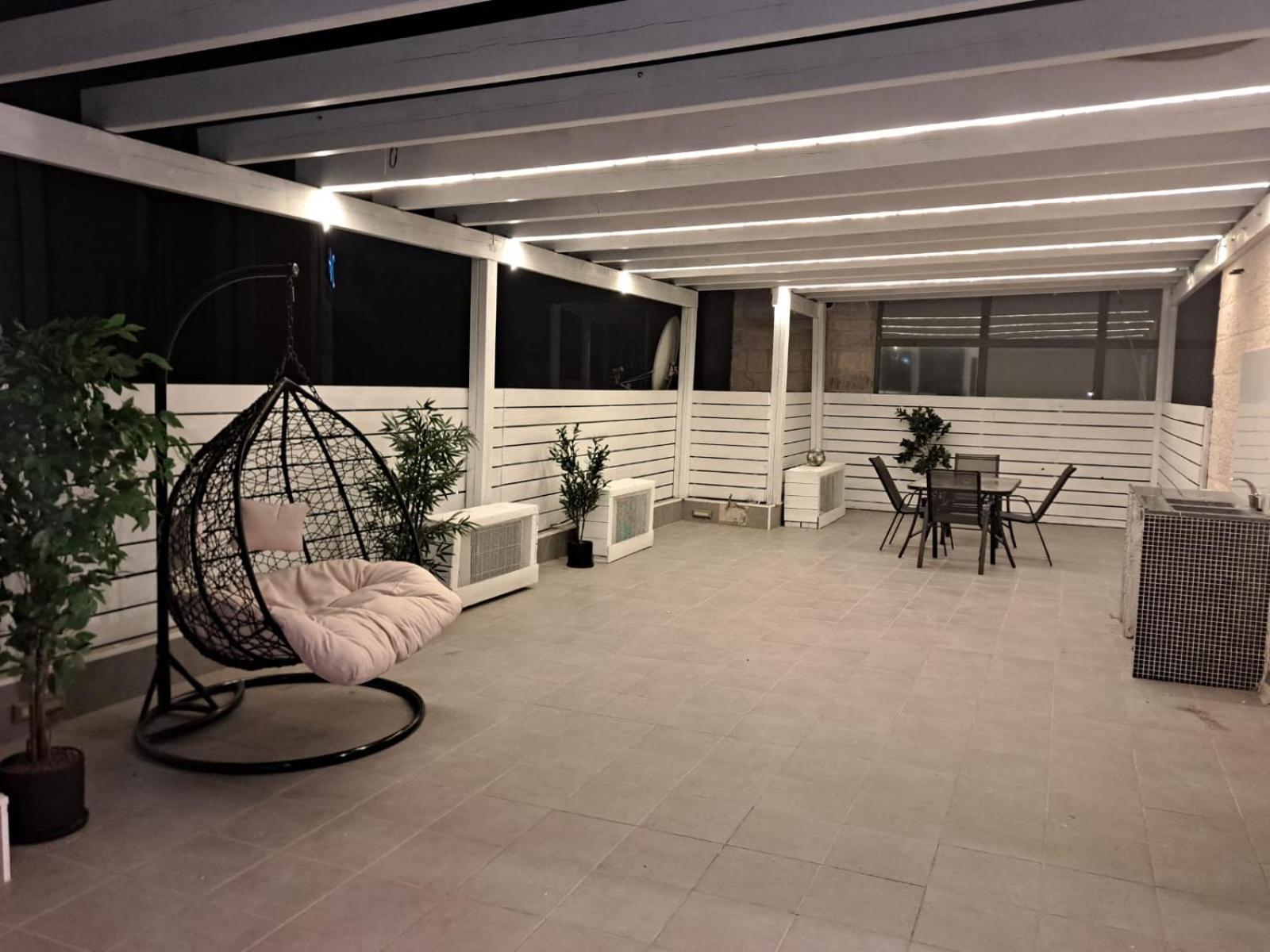 Authentic One Bedroom Apartment In City Center القدس المظهر الخارجي الصورة