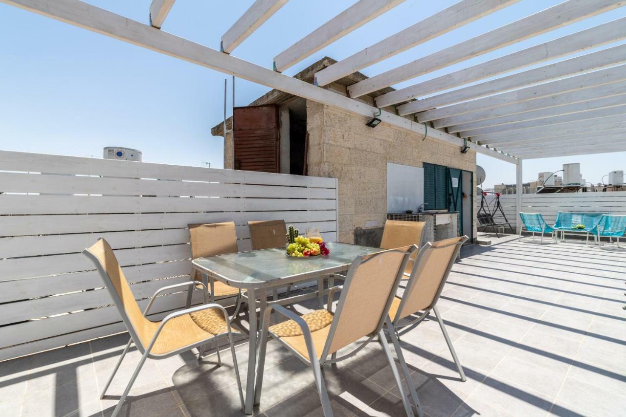 Authentic One Bedroom Apartment In City Center القدس المظهر الخارجي الصورة